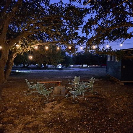 The Container Retreat @ 290 Wine Trail #1 Escape To Hye, Tx别墅 外观 照片