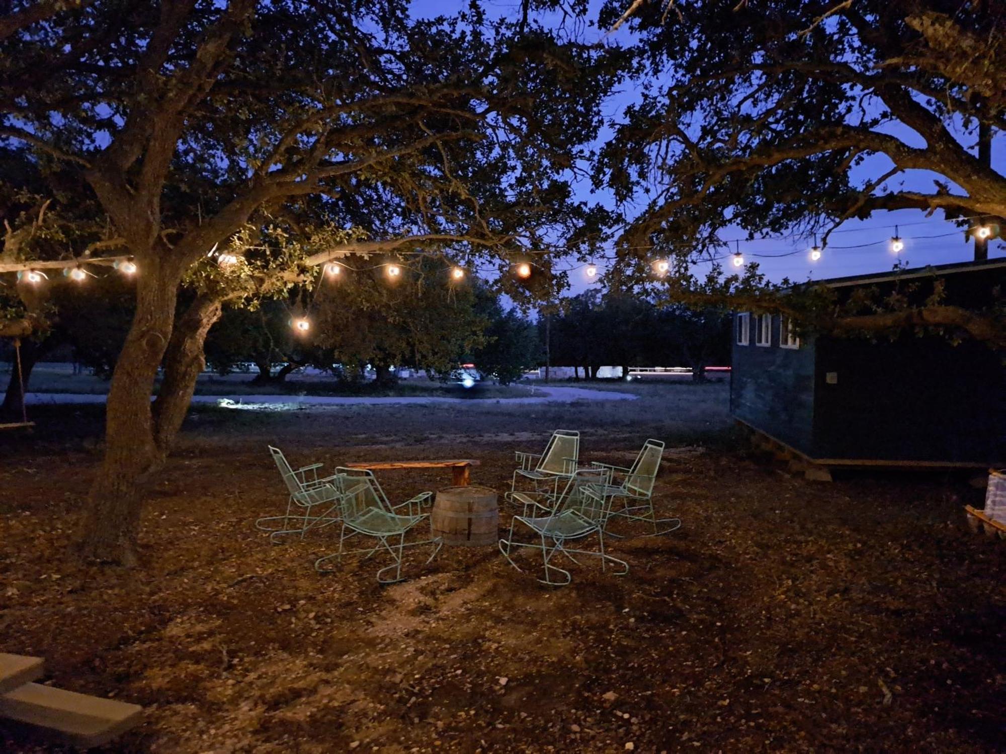 The Container Retreat @ 290 Wine Trail #1 Escape To Hye, Tx别墅 外观 照片